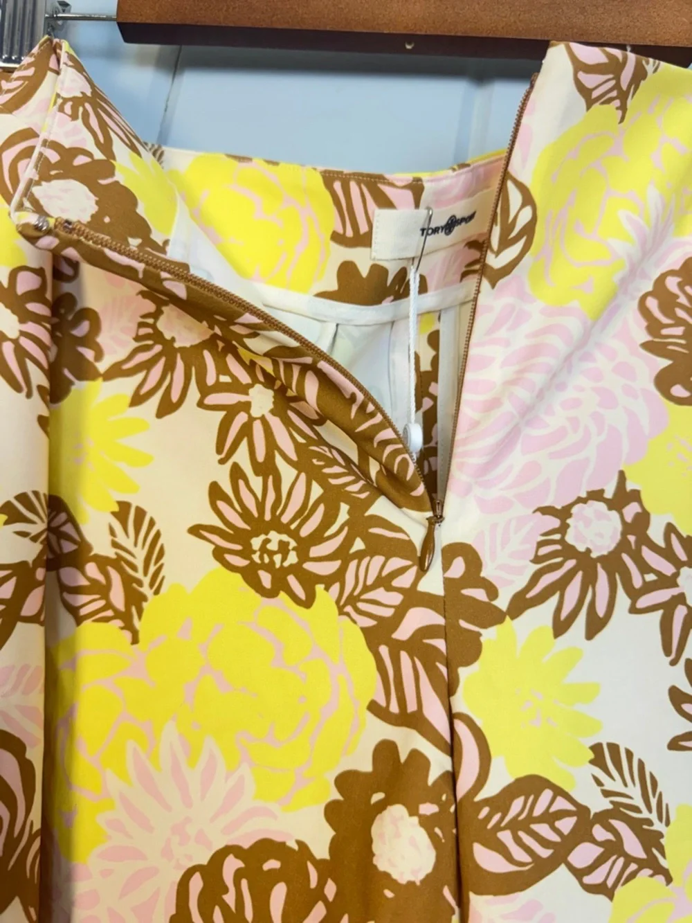 Tory Burch Tory Sport Printed Ruffle Golf Skort in French Crème Bouquet Pink